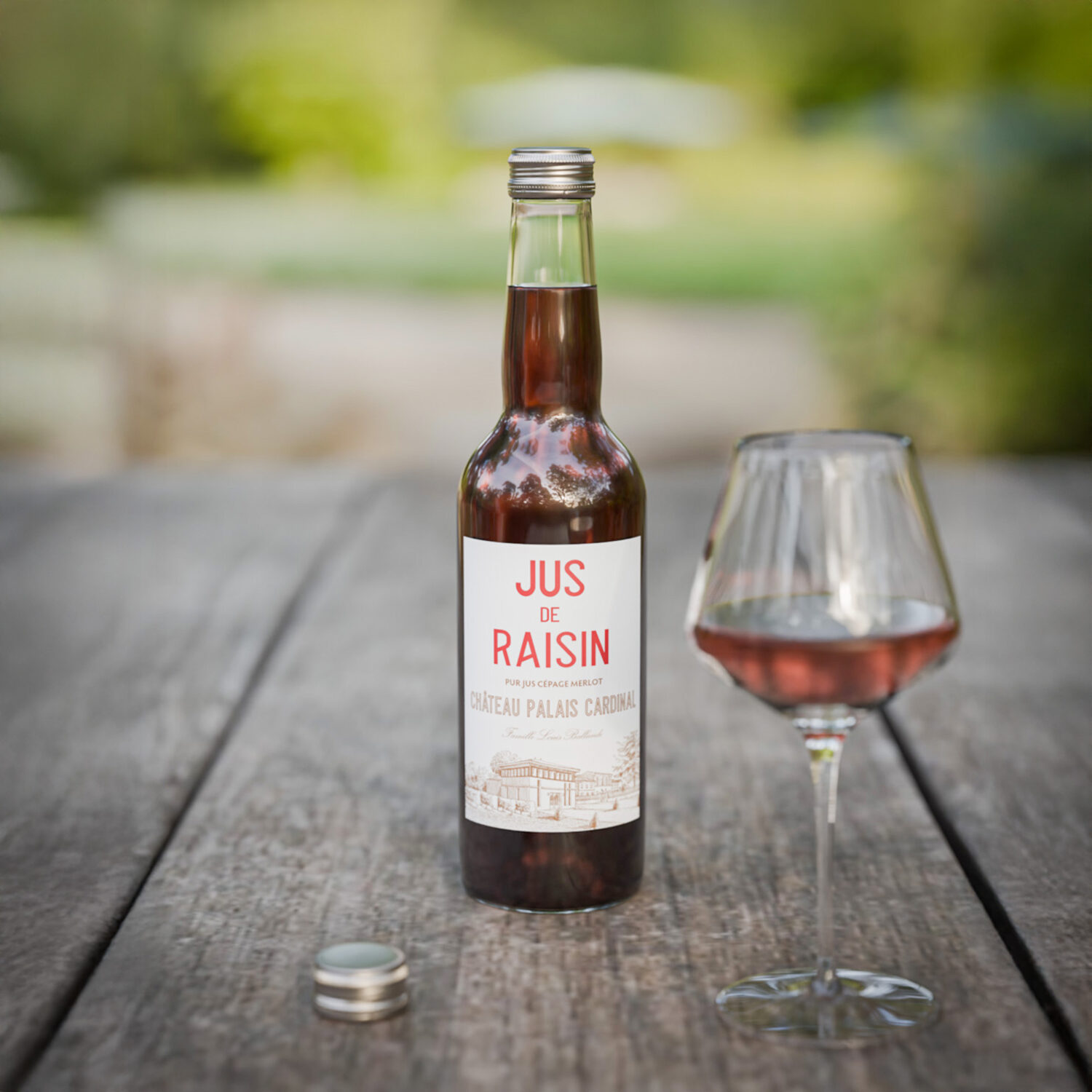 Jus de raisin authentique du Château Palais Cardinal – bouteille 1 L à partager